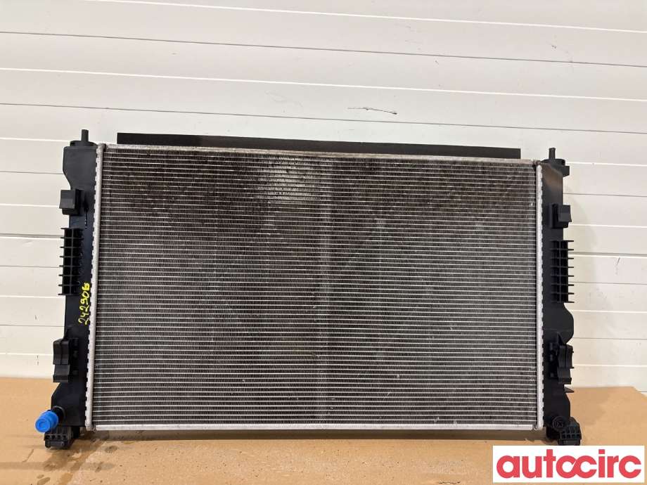 Radiator (automat gir) til Nissan Ariya 2022-->> (NISSAN|214105MP0B|)