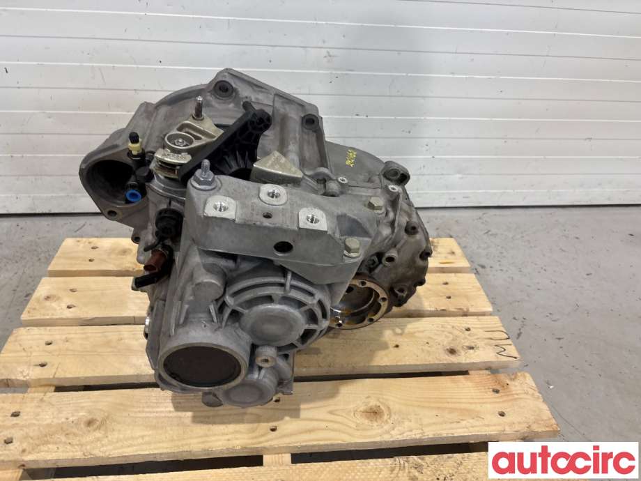 Girkasse manuell 6-trinn til VW Passat 2011-2015 (B7) (B7) (VOLKSWAGEN|02Q300013P|NFV|)