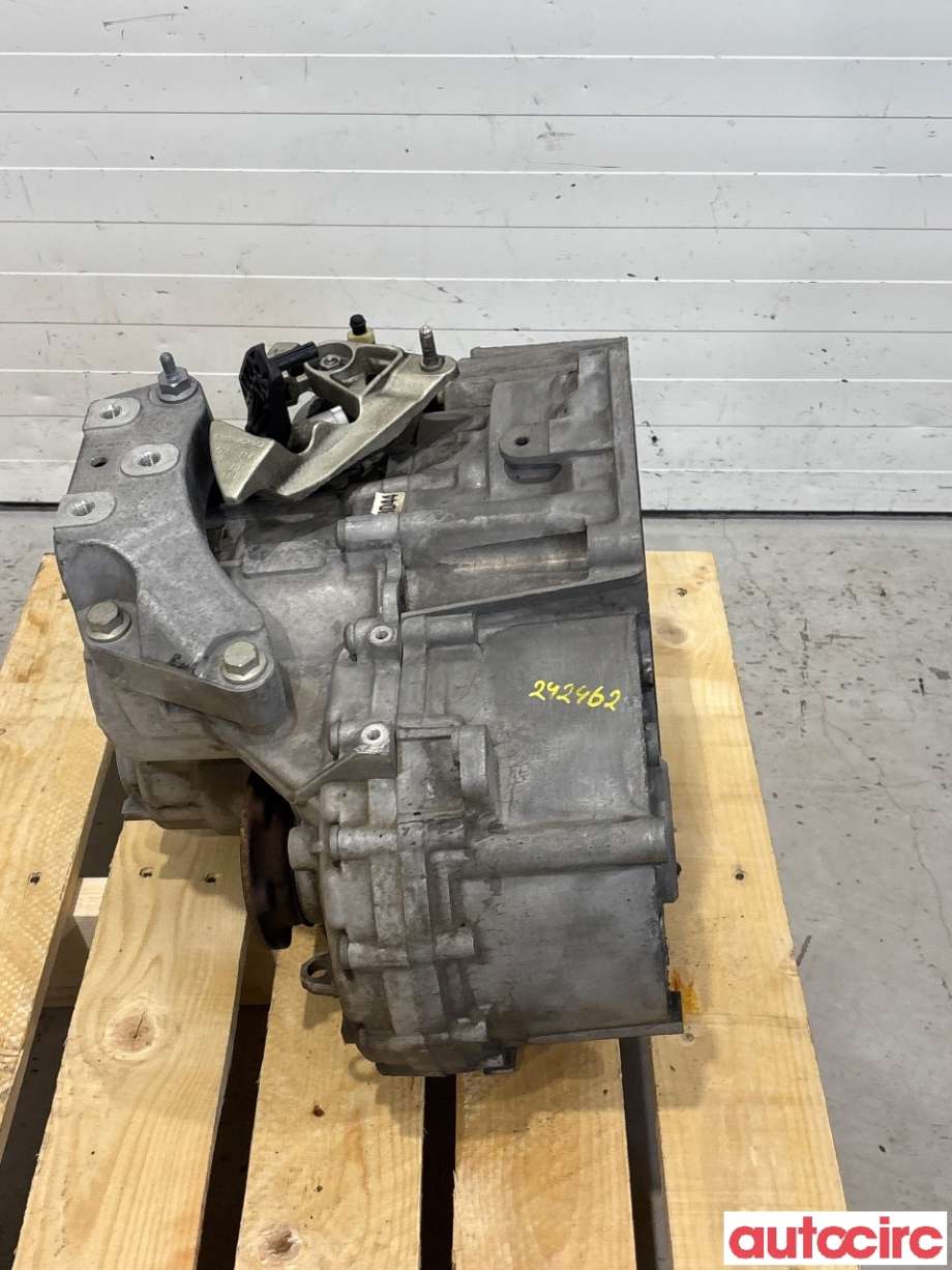 Girkasse manuell 6-trinn til VW Passat 2011-2015 (B7) (B7) (VOLKSWAGEN|02Q300013P|NFV|)