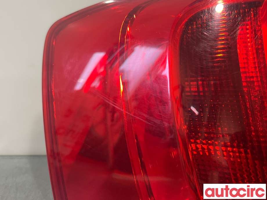 Baklykt venstre til VW Jetta 2011-->>  (VOLKSWAGEN|5C6945095E|)