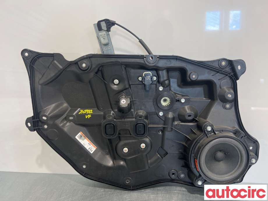 Ruteheis til Mazda CX-3 2015-2022 (MAZDA|D09L-73-97XB||D09L5997X)