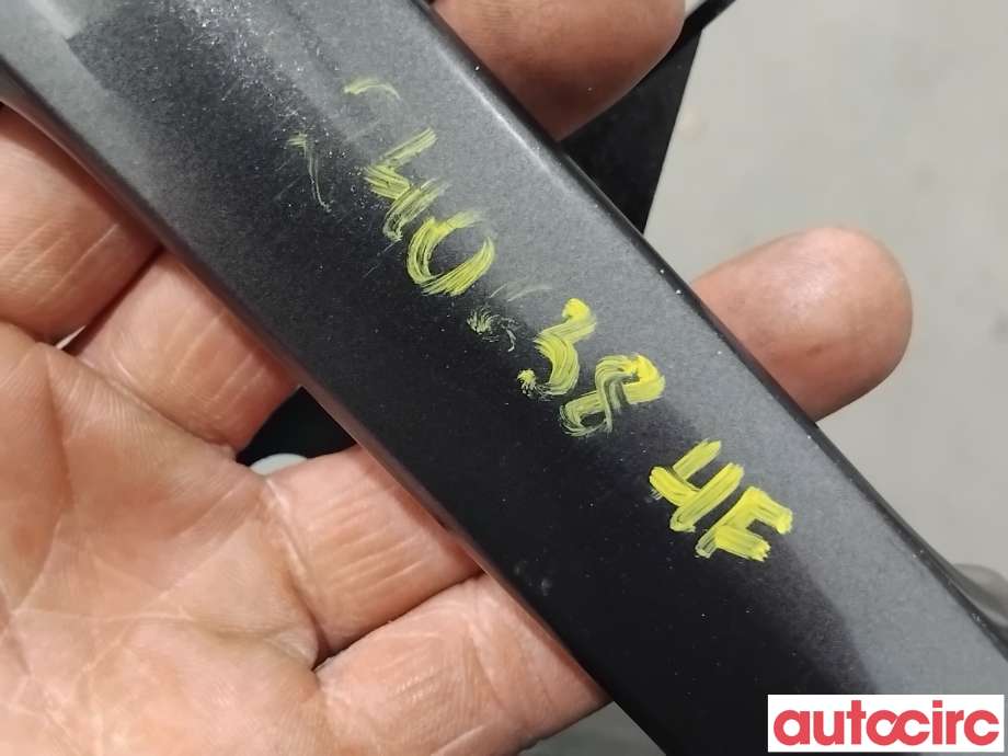 Dørhåndtak utv høyre foran til Toyota RAV4 2019-->> (Type V)  (TOYOTA|6921030370B4||6920130100)