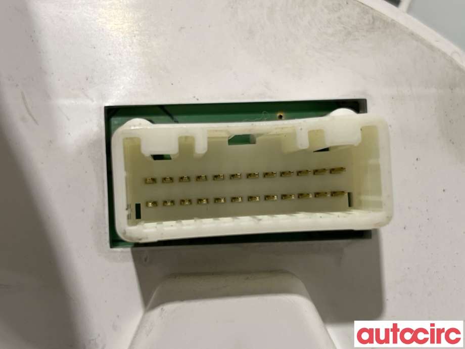Instrumentpanel til Citroën C-Crosser 2007-2012  (CITROEN|6106QV||8100A485)