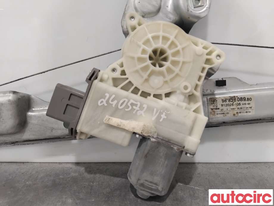 Ruteheis venstre foran til Peugeot 3008 2009-2016 (Type I)  (PEUGEOT|9221FF|912025-105|9682808980)