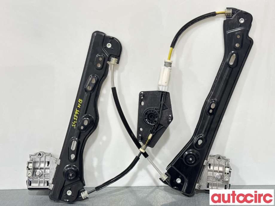 Ruteheis til Tesla Model Y 2021-2024 (Type I) (TESLA|1526803-00-D|)