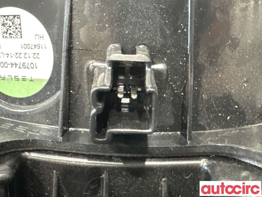 Ruteheis til Tesla Model Y 2021-2024 (Type I)  (TESLA|1526805-00-C||1495509-97-E)