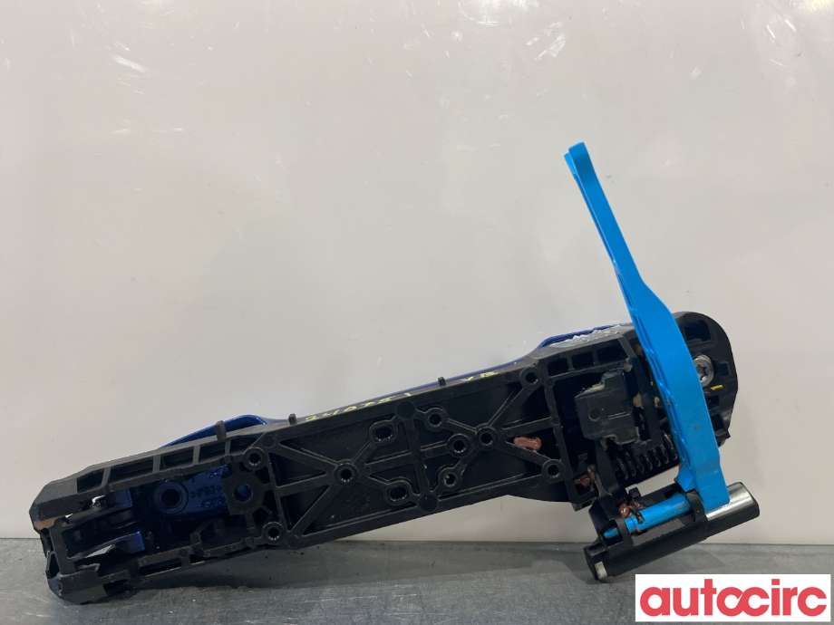 Dørhåndtak utv venstre bak til Toyota Yaris 2014-2020 (Type III, Fase 2)  (TOYOTA|692110D904|692040D09000)