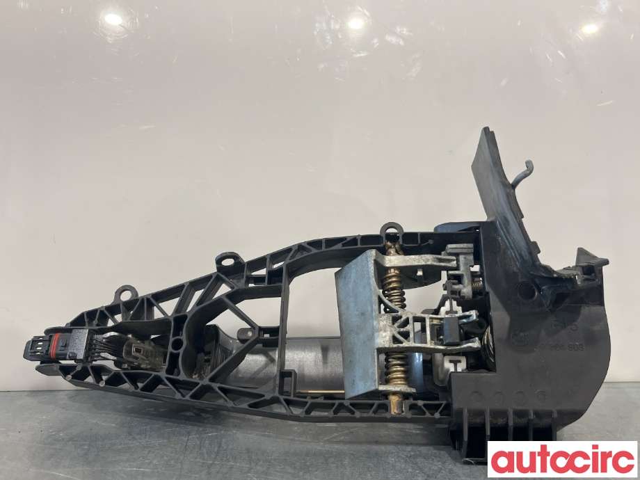 Dørhåndtak utv venstre foran til BMW X5 2013-2018 (F15) (F15) (BMW|51217433843|7304803)