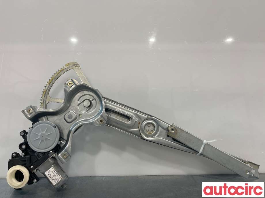 Ruteheis venstre foran til Toyota Yaris, 2014-2020 (Type III, Fase 2)  (TOYOTA|698200D440)