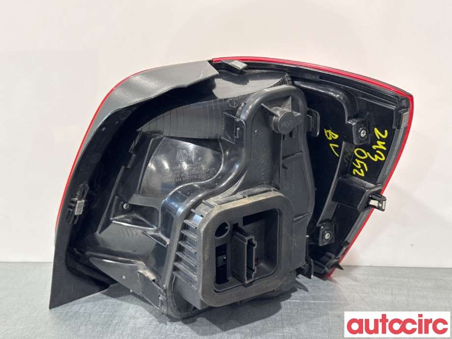 Baklykt venstre til VW Polo 2009-2014 (Type V, Fase 1)  (VOLKSWAGEN|6R0945095AH|)