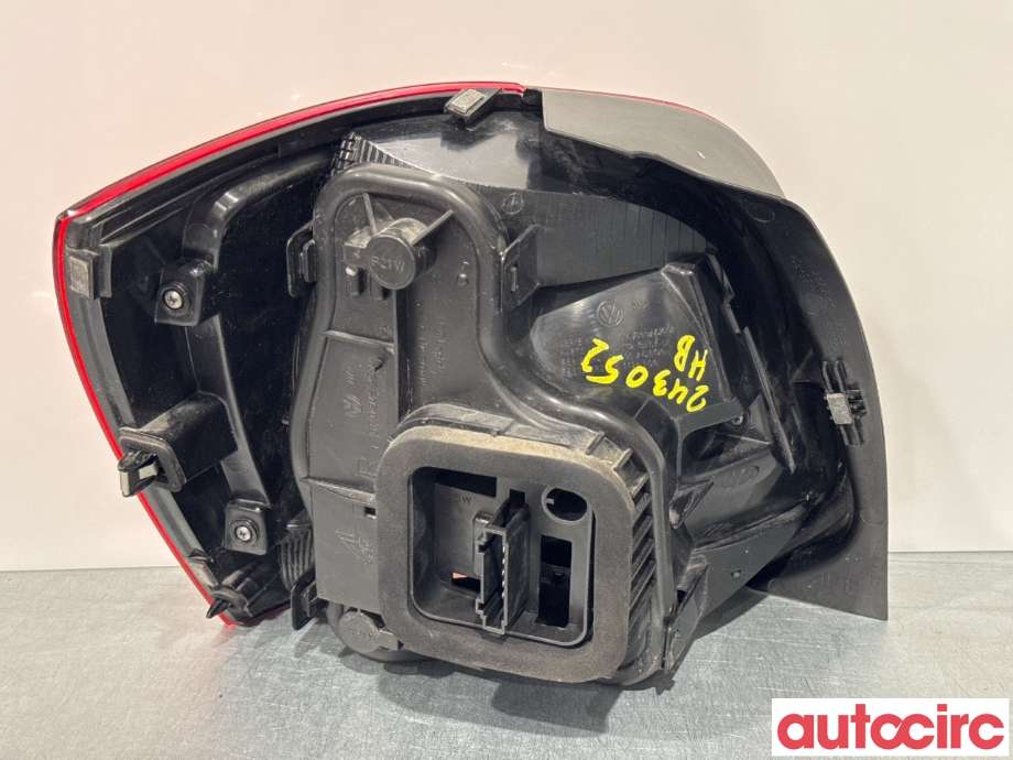 Baklykt høyre til VW Polo 2009-2014 (Type V, Fase 1)  (VOLKSWAGEN|6R0945096AH|)