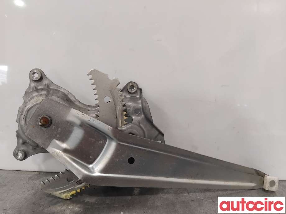 Ruteheis til Toyota RAV4 2013-2015 (Type IV, Fase 1)  (TOYOTA|6980442050|)