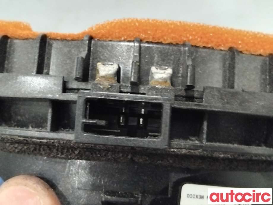 Bilstereo høyttaler til Toyota RAV4 2013-2015 (Type IV, Fase 1) (TOYOTA|861600R140|)