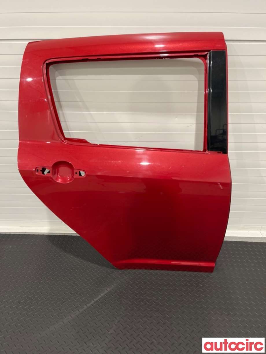 Dør høyre bak til Suzuki Swift, 2005-2010  (SUZUKI|68003-63J00)