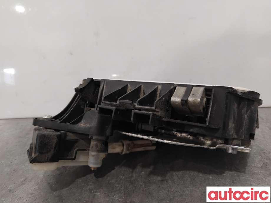 Bakluke/bakdør håndtak til VW Caddy 2010-2015 (Type III, Fase 2)  (VOLKSWAGEN|2K5827565D||7E0827264B)