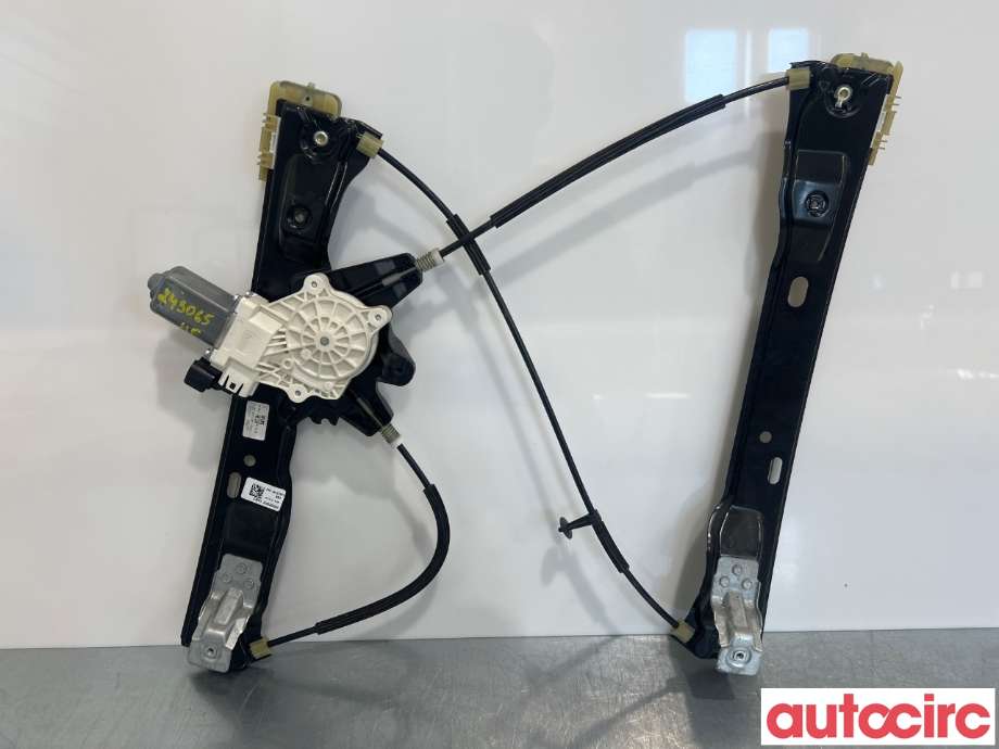 Ruteheis høyre foran til Ford Focus, 2014-2018 (Type III, Fase 2)  (FORD|1847369)