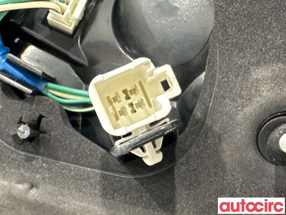 Baklykt høyre til Toyota Yaris 2014-2020 (Type III, Fase 2) (TOYOTA|815510D610|)