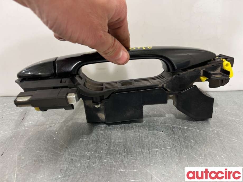 Dørhåndtak utv venstre bak til Toyota Avensis 2009-2015 (Type III, Fase 1)  (TOYOTA|6921105918||6920405042)