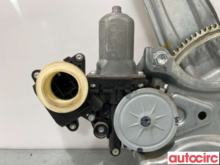 Ruteheis venstre bak til Toyota Avensis 2009-2015 (Type III, Fase 1)  (TOYOTA|6984005130|961920-100|85701-02010)