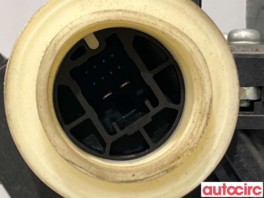 Ruteheis venstre bak til Toyota Avensis 2009-2015 (Type III, Fase 1)  (TOYOTA|6984005130|961920-100|85701-02010)