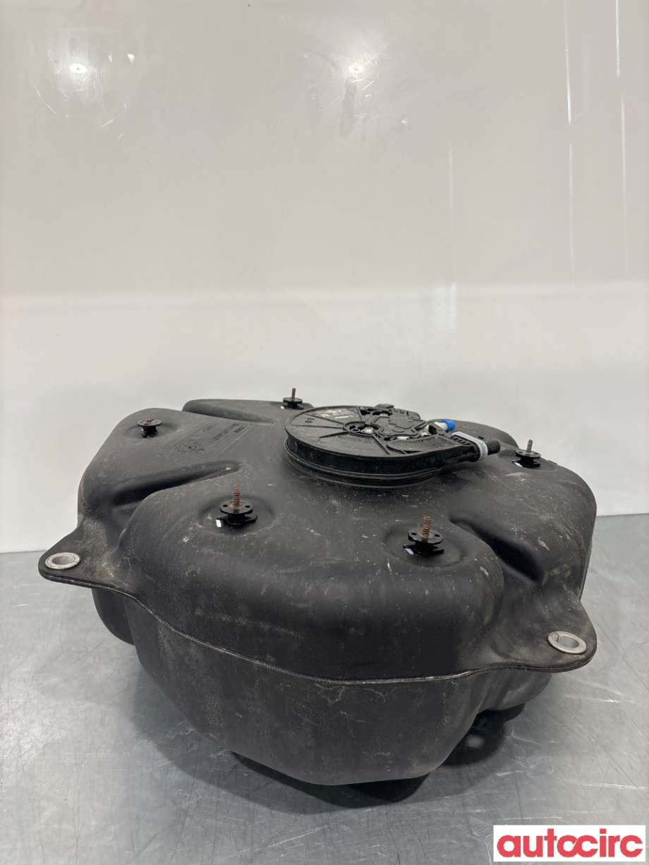 AdBlue tank til Mercedes E-Klasse 2013-2016 (Fase 2) (W212) (W212) (MERCEDES|A2124700200|A2124704802|)