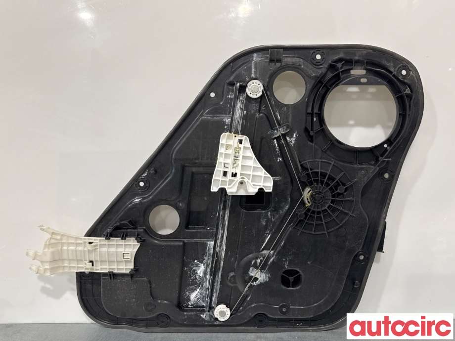 Ruteheis til Kia Soul 2014-2019 (Type II)  (KIA|83471B2000||83471-B2010)