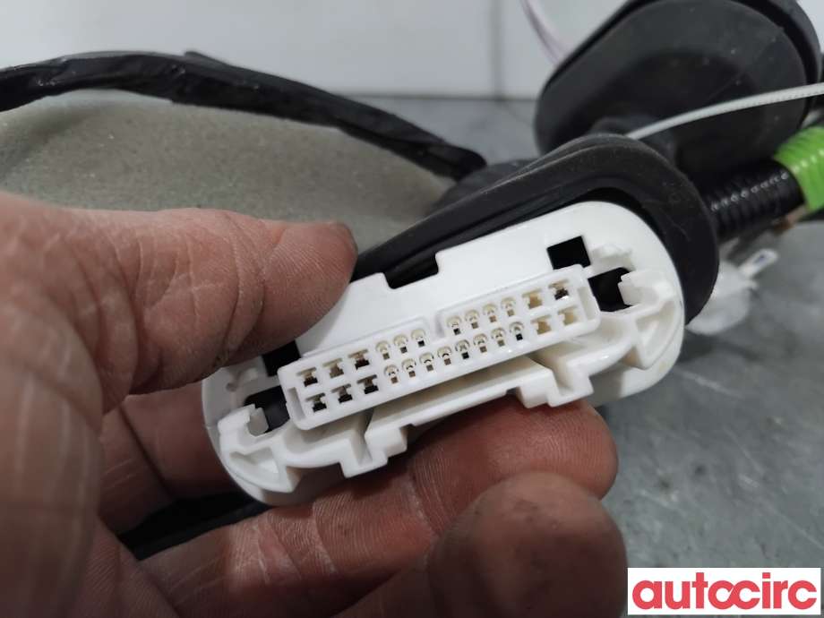 Ledningsnett til Toyota RAV4 2019-->> (Type V)  (TOYOTA|8215442080||82154-42080)