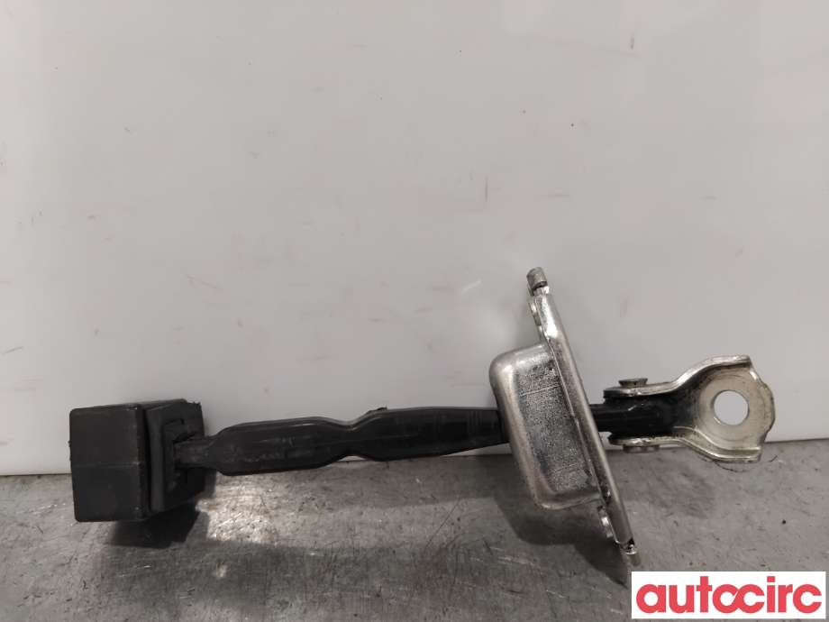 Dørstopper til Mitsubishi ASX 2010-2019  (MITSUBISHI|5702A079|)