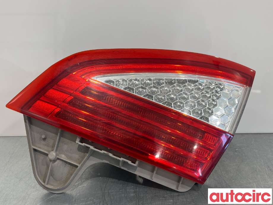 Baklykt høyre indre til Ford Mondeo 2007-2010 (Type IV, Fase 1) (FORD|1486766|7S71-13A602-NF)