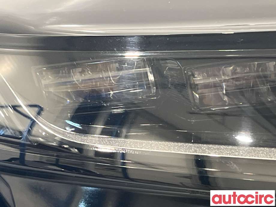 Frontlykt høyre halogen til Nissan Ariya 2022-->>  (NISSAN|260105MS0A|)