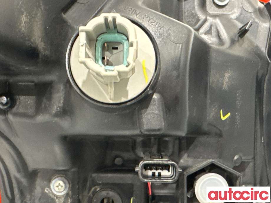 Baklykt høyre til Nissan Qashqai 2014-2021 (Type II)  (NISSAN|265504EA0A|)