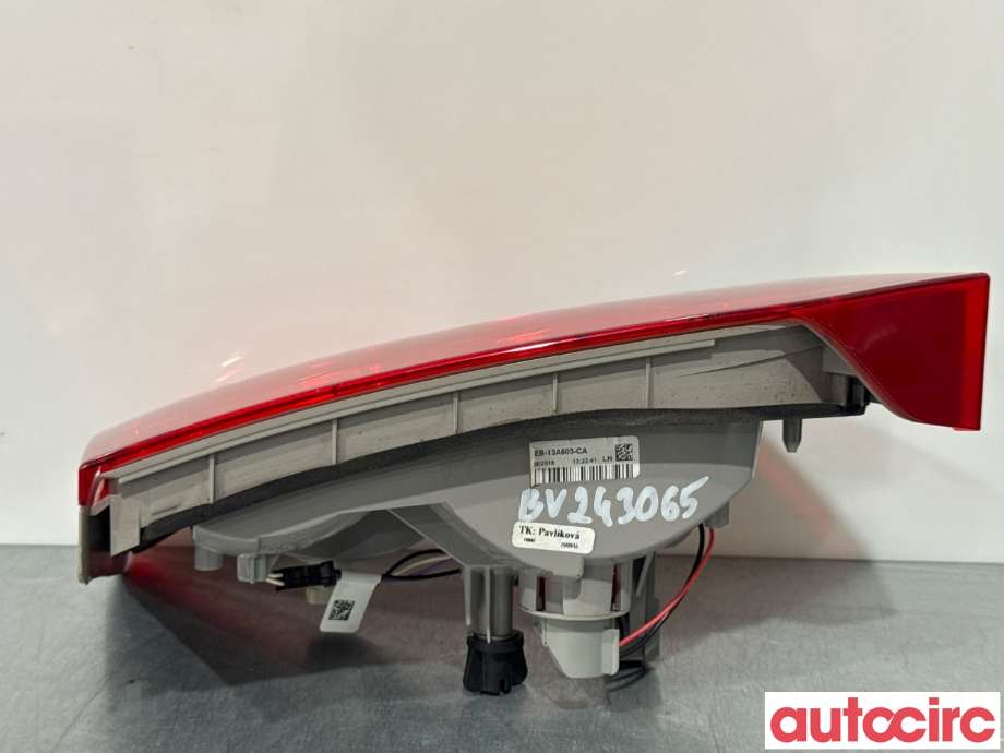 Baklykt venstre indre til Ford Focus 2014-2018 (Type III, Fase 2)  (FORD|1868300||F1EB-13A603-CA)