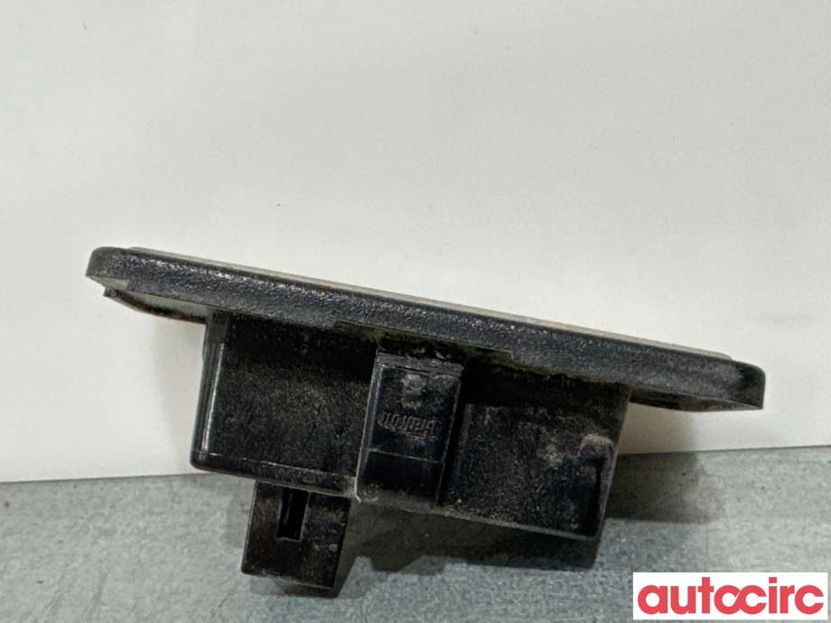 Skiltlys til Tesla Model X 2016-->>  (TESLA|1034341-00-A||1034341)