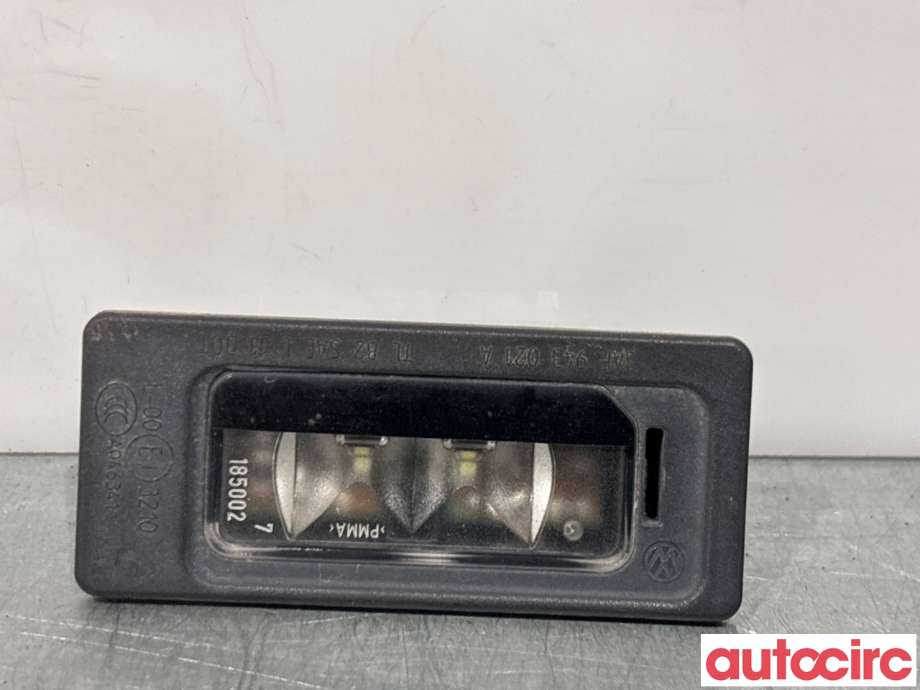 Skiltlys til VW Passat 2011-2015 (B7) (B7) (VOLKSWAGEN|3AF943021A)