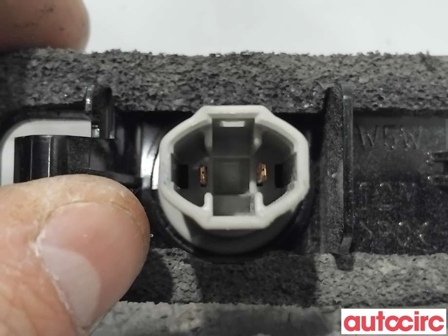 Skiltlys til Toyota RAV4 2013-2015 (Type IV, Fase 1) (TOYOTA|8120442010|)
