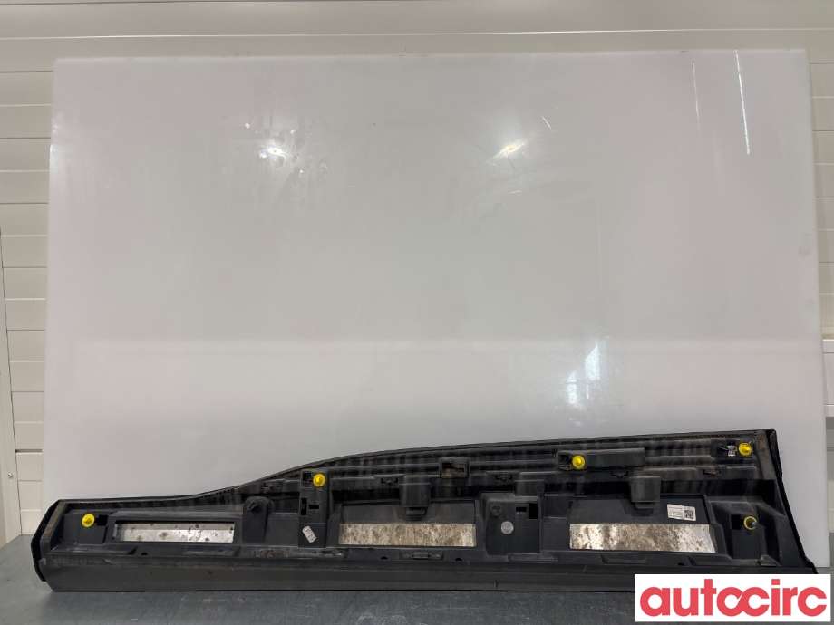 Lister til Audi e-tron 2018-->>  (AUDI|4KE853960A|)