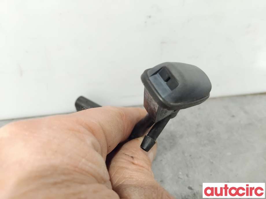 Lyktespylerdyse til Ford Focus 2011-2014 (Type III, Fase 1) (FORD|1708797||BM5117666B)