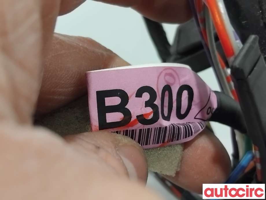 Ledningsnett til Mitsubishi Outlander 2015-->> (Type III, Fase 2) (MITSUBISHI|8512B300|)