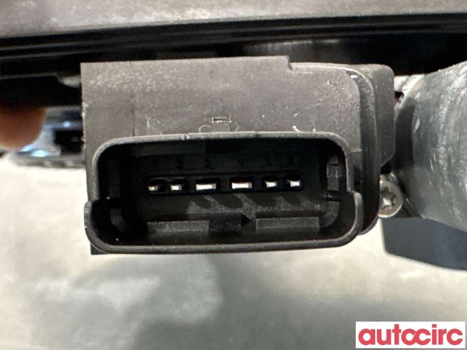 Ruteheis venstre foran til Peugeot Partner 2019-->> (Type III)  (PEUGEOT|9830335880|0130824267|9840175880)