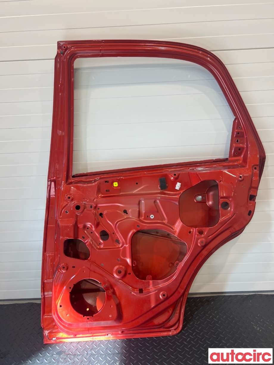 Dør høyre bak til Suzuki SX4 2006-2009 (Type I, Fase 1)  (SUZUKI|6800379J00)