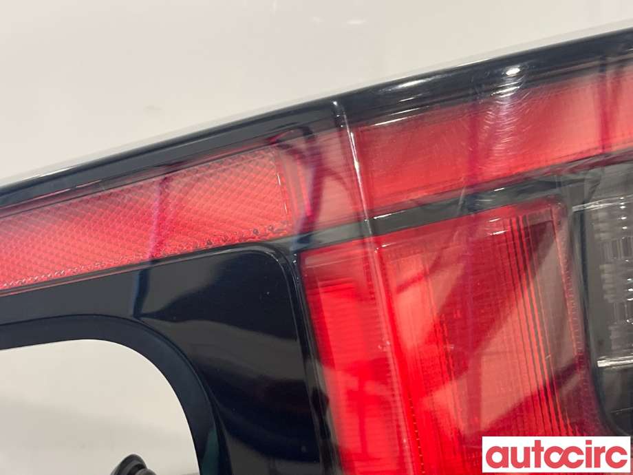 Baklykt venstre til Subaru Solterra 2022-->>  (SUBARU|8156142310|)