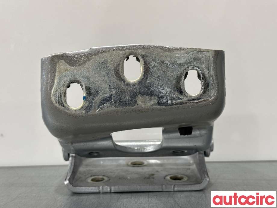 Hengsler til Mercedes Vito 2014-->> (W447) (W447) (MERCEDES|A4477401137||A4477400037)