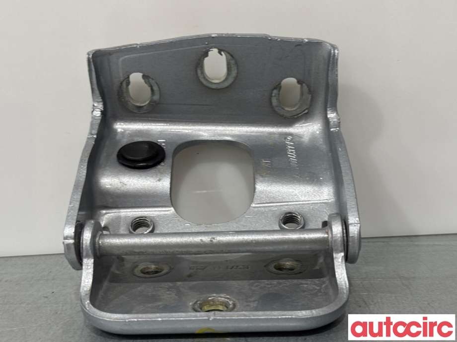 Hengsler til Mercedes Vito 2014-->> (W447) (W447) (MERCEDES|A4477401137||A4477400037)