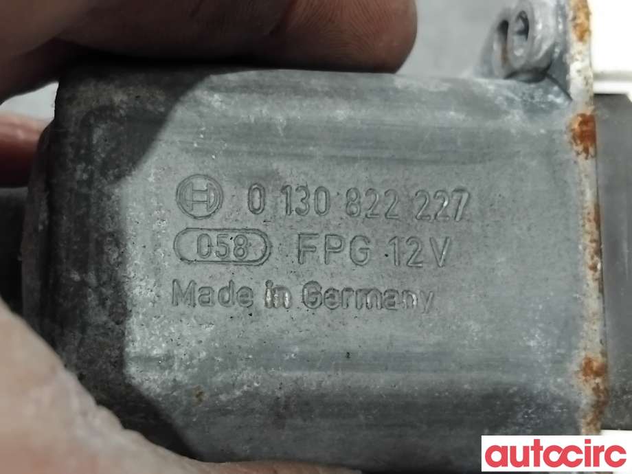 Ruteheis høyre foran til BMW 3-Serie 2005-2011 (E90/E91/E92/E93) (E90/E91/E92/E93) (BMW|67626927028|0130822227|6927028)