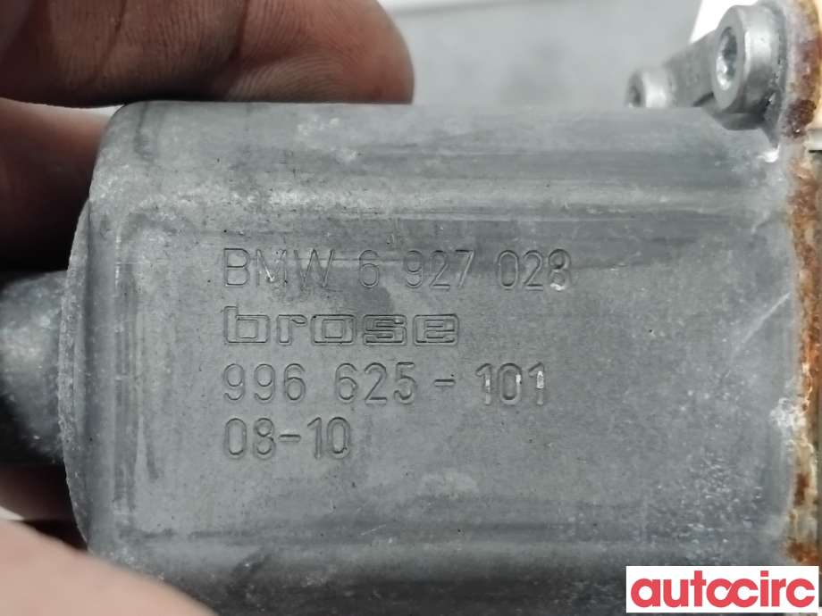 Ruteheis høyre foran til BMW 3-Serie 2005-2011 (E90/E91/E92/E93) (E90/E91/E92/E93) (BMW|67626927028|0130822227|6927028)