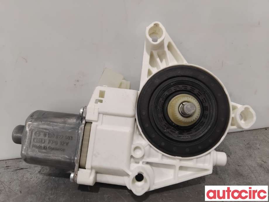 Ruteheis til Mercedes E-Klasse 2009-2013 (Fase 1) (W212) (W212) (MERCEDES|A2129066802|0130822503|A2048200142)