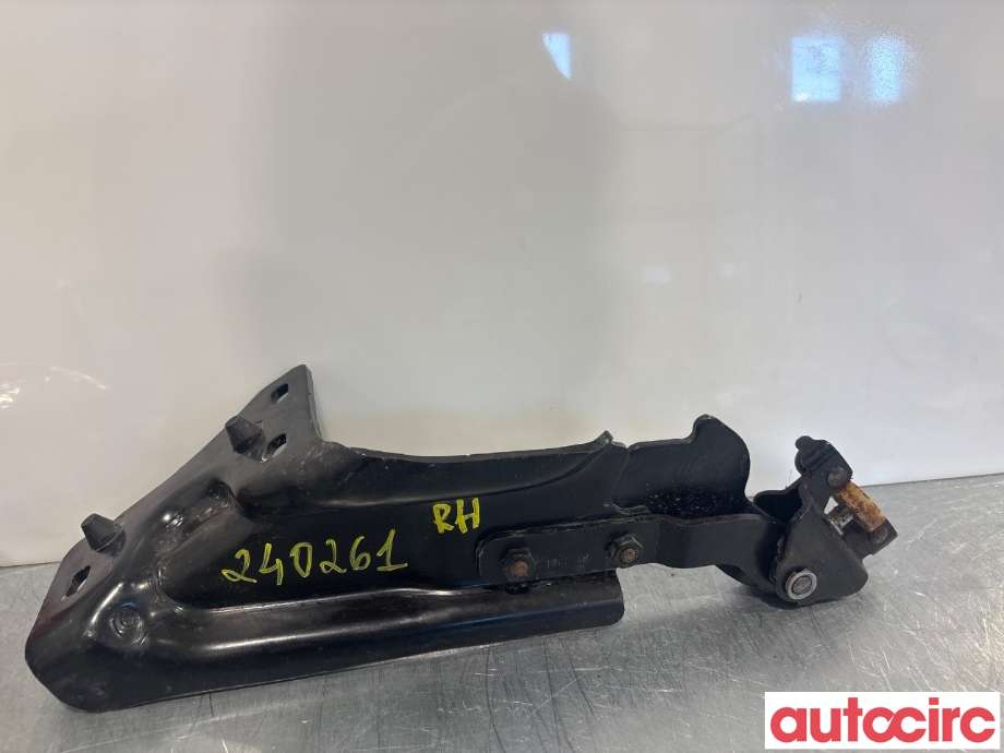 Diverse deler til Ford Transit Connect 2013-2018 Type II, Fase 1  (FORD|2212074||DT11-V25000-AB)