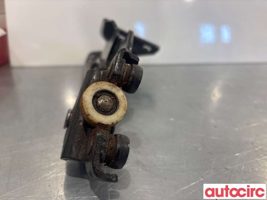 Diverse deler til Ford Transit Connect 2013-2018 Type II, Fase 1  (FORD|2212074||DT11-V25000-AB)