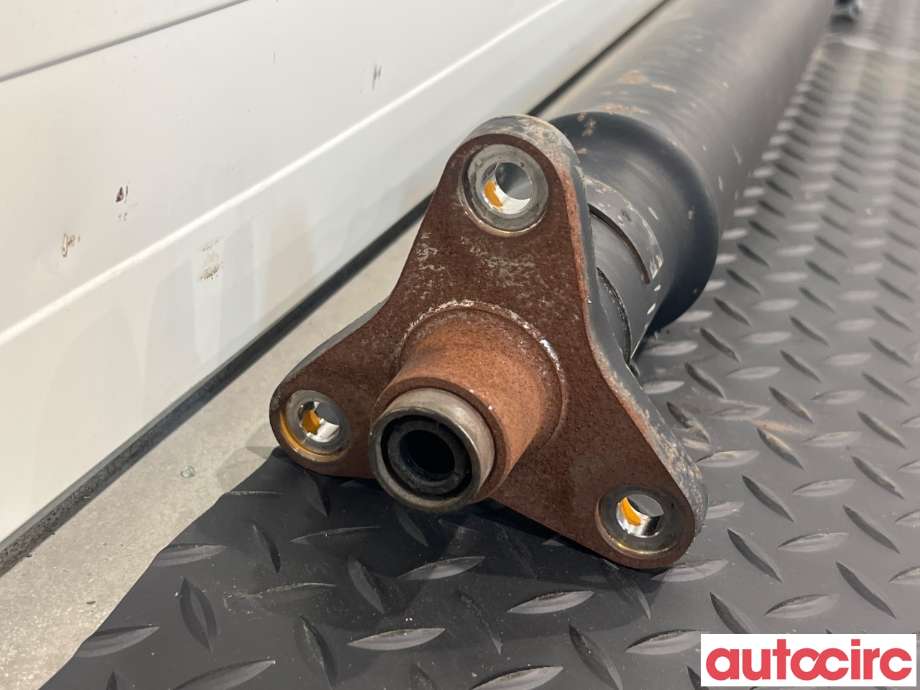 Mellomaksel til BMW 5-Serie 2010-2017 (F10/F11) (F10/F11) (BMW|26107614687)