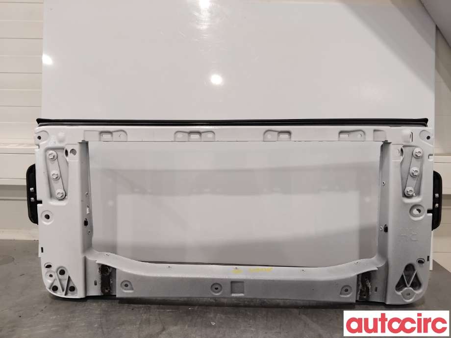Dør høyre bak til Tesla Model X 2016-->> (TESLA|1028769-00-K||1028783-00)